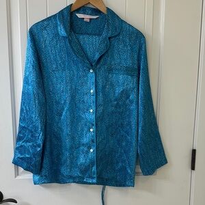 Victoria’s Secret Satin Blue Animal Print Pajamas Size-XS